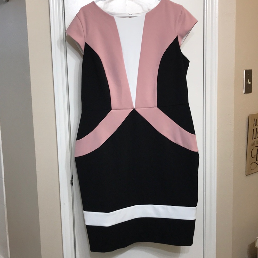 Paper Dolls Black Cream & Pink Dress Size 14